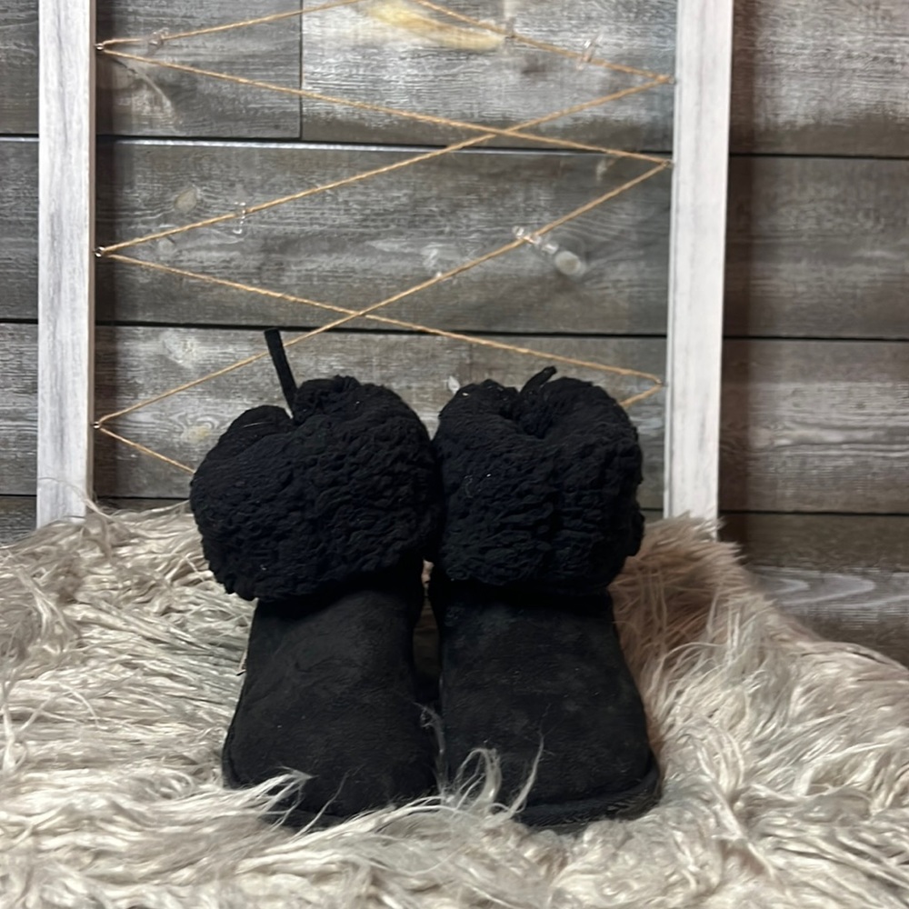 Black kids Ugg’s
